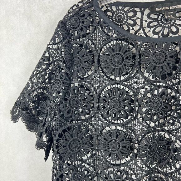 Banana Republic Shear Black Lace Top - Picture 4 of 8